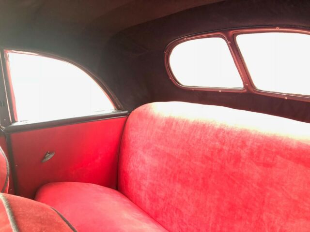 Ford Deluxe 1940 image number 21
