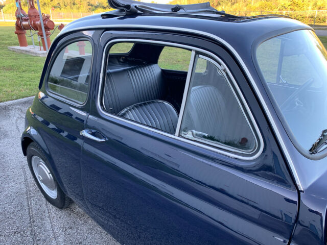 Fiat 500L 1970 image number 36