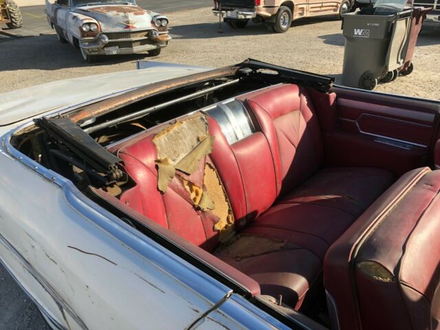 Cadillac DeVille 1965 image number 28