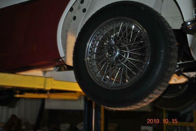 Austin Healey BT-7 1960 image number 17