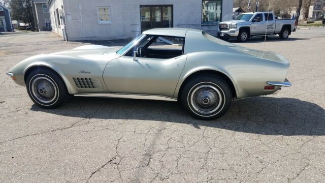 Chevrolet Corvette 1972 image number 38