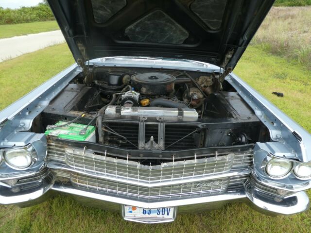 Cadillac DeVille 1963 image number 32
