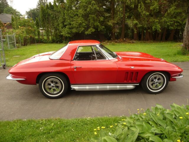 Chevrolet Corvette 1965 image number 1