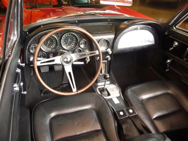 Chevrolet Corvette 1965 image number 8