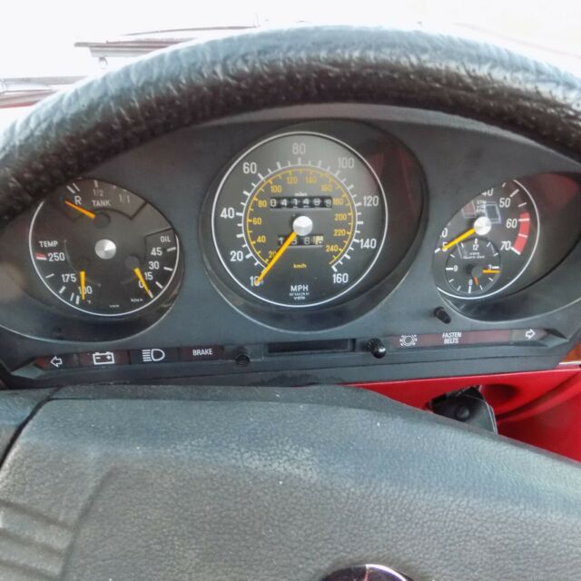 Mercedes-Benz SL-Class 1979 image number 12