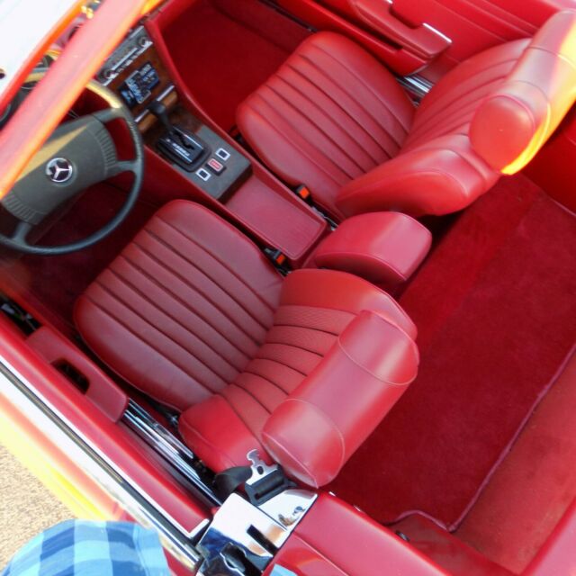 Mercedes-Benz SL-Class 1979 image number 2