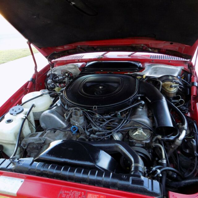 Mercedes-Benz SL-Class 1979 image number 27