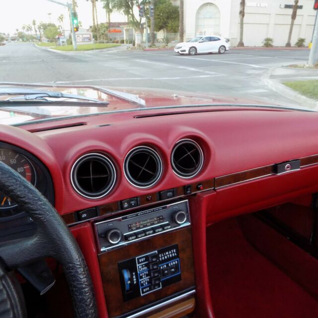 Mercedes-Benz SL-Class 1979 image number 30