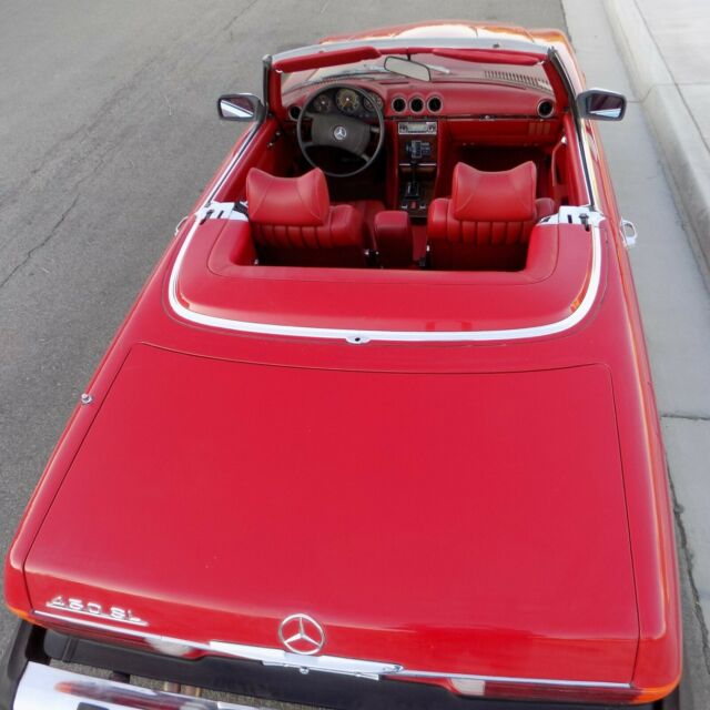Mercedes-Benz SL-Class 1979 image number 39
