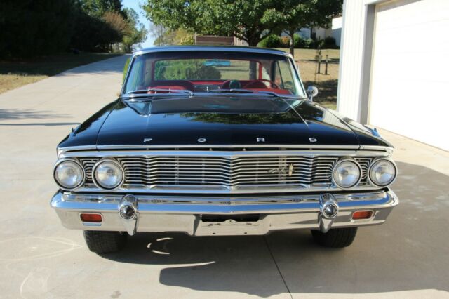 Ford Galaxie 1964 image number 4