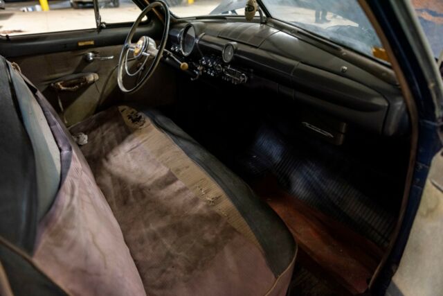 Ford Custom 1949 image number 36