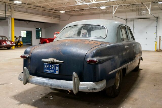 Ford Custom 1949 image number 6