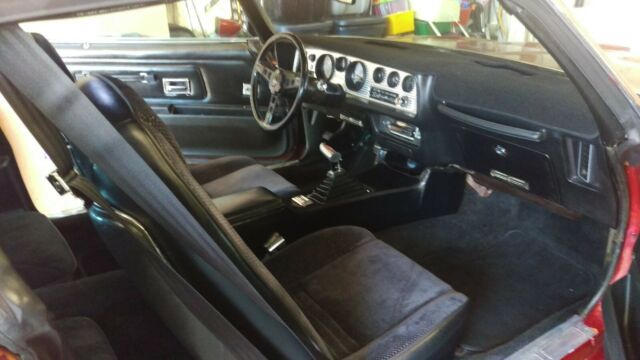 Pontiac Firebird 1973 image number 2