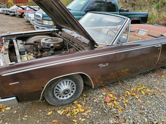Plymouth Fury 1967 image number 24