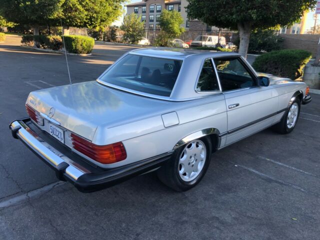 Mercedes-Benz SL-Class 1979 image number 3