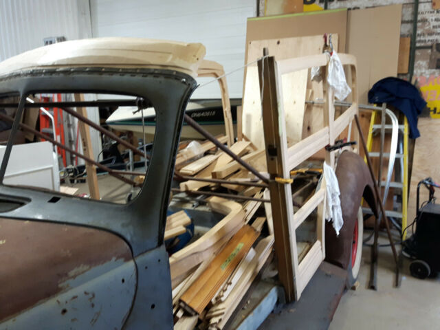 Ford Deluxe 1940 image number 12