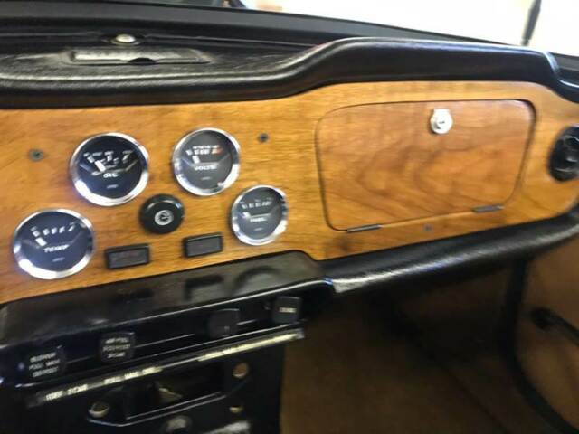 Triumph TR-6 1975 image number 22