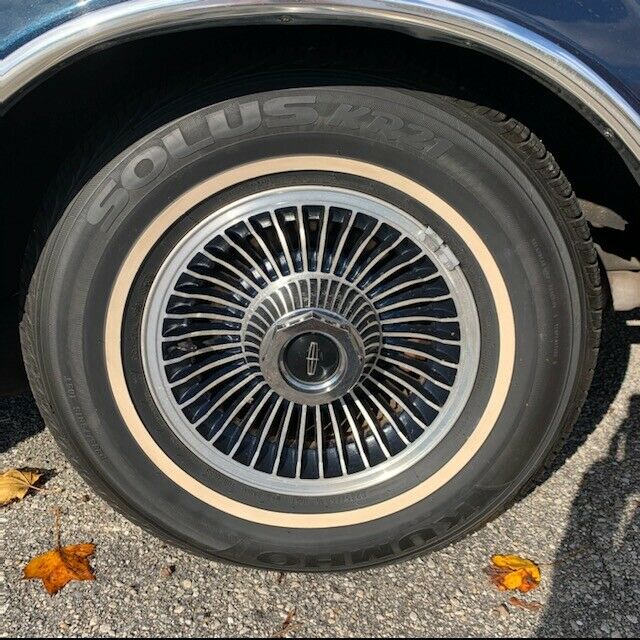 Lincoln Mark Series 1979 image number 12