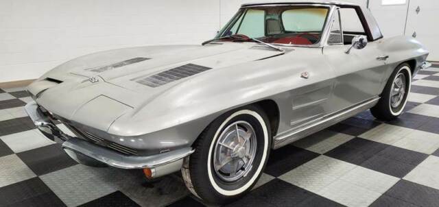 Chevrolet Corvette 1963 image number 26