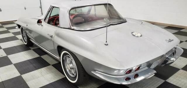 Chevrolet Corvette 1963 image number 29