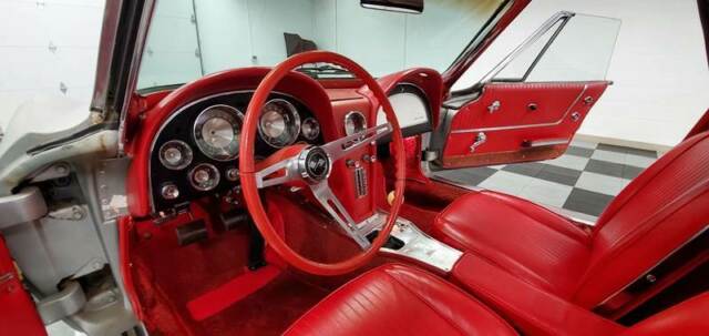 Chevrolet Corvette 1963 image number 41