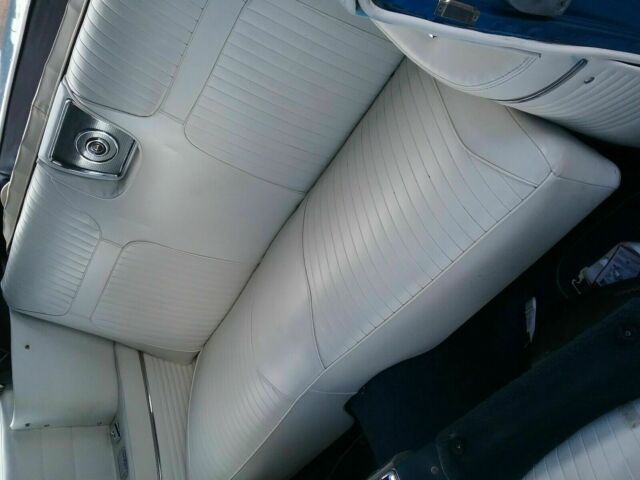 Chevrolet Impala 1963 image number 18