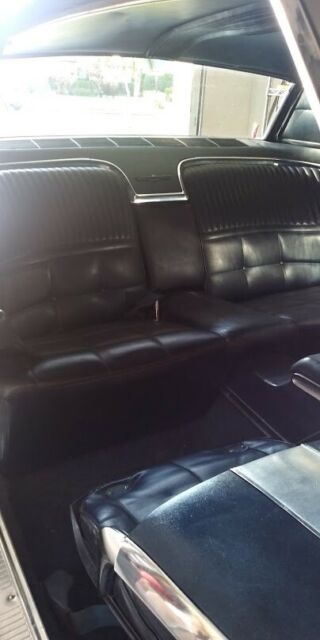 Ford Thunderbird 1966 image number 5