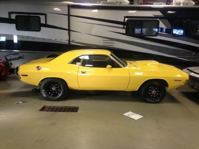 Dodge Challenger 1970 image number 25
