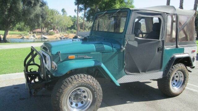 Toyota Land Cruiser 1971 image number 17