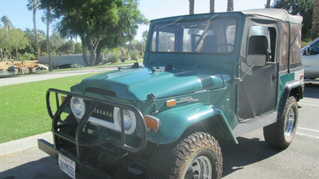 Toyota Land Cruiser 1971 image number 18