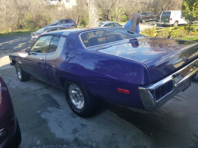 Plymouth Road Runner 1973 image number 29