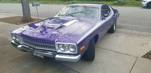 Plymouth Road Runner 1973 image number 46