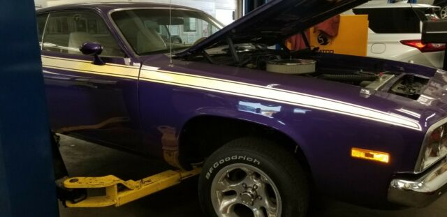 Plymouth Road Runner 1973 image number 6