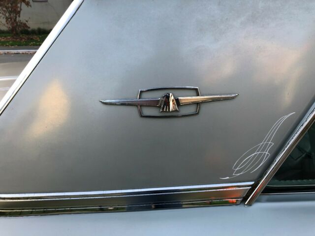 Ford Thunderbird 1965 image number 40