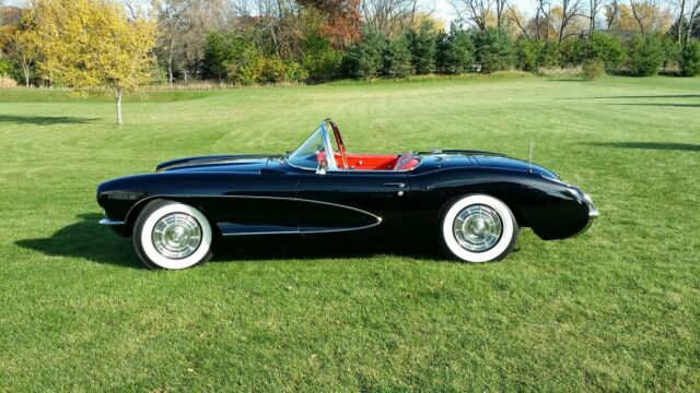 Chevrolet Corvette 1956 image number 21