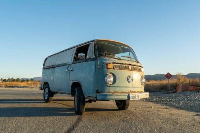 Volkswagen Bus/Vanagon 1973 image number 27