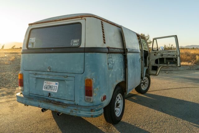 Volkswagen Bus/Vanagon 1973 image number 39