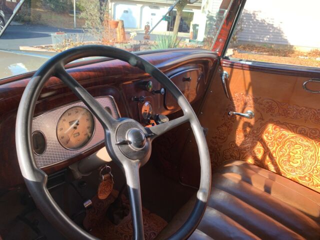 Ford Deluxe 1933 image number 22