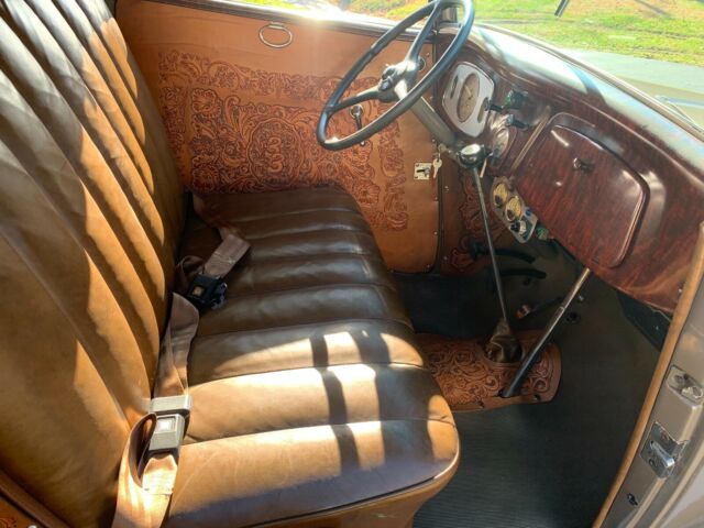 Ford Deluxe 1933 image number 9