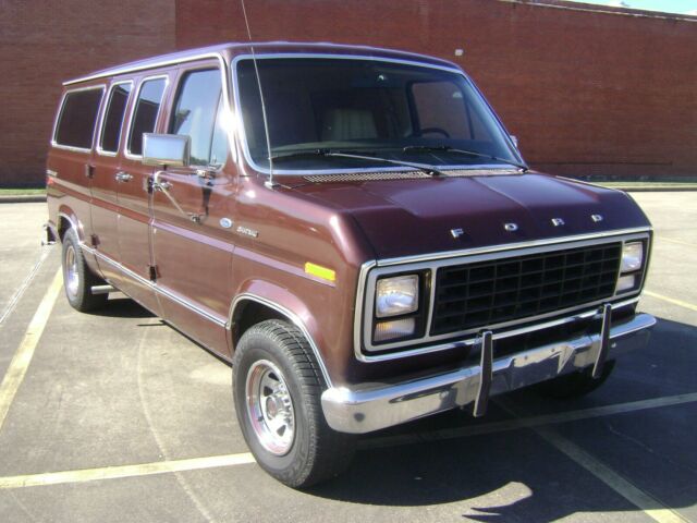 Ford E-Series Van 1979 image number 24