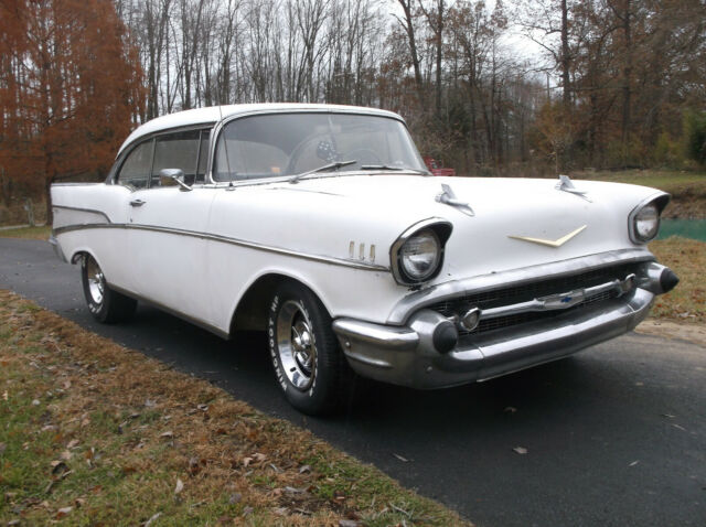 Chevrolet Bel Air/150/210 1957 image number 23