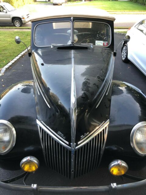 Ford Deluxe 1939 image number 22