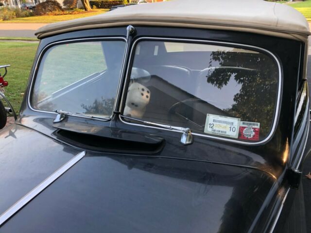 Ford Deluxe 1939 image number 24