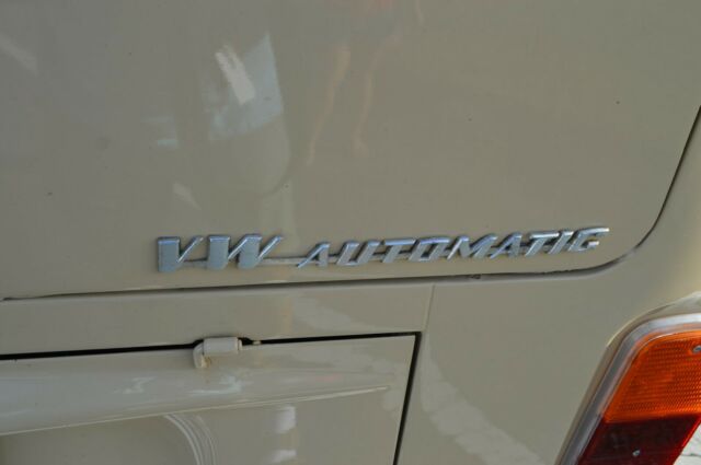 Volkswagen Bus/Vanagon 1978 image number 11