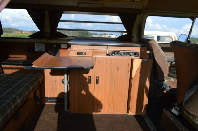 Volkswagen Bus/Vanagon 1978 image number 16