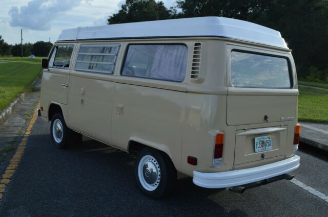 Volkswagen Bus/Vanagon 1978 image number 26