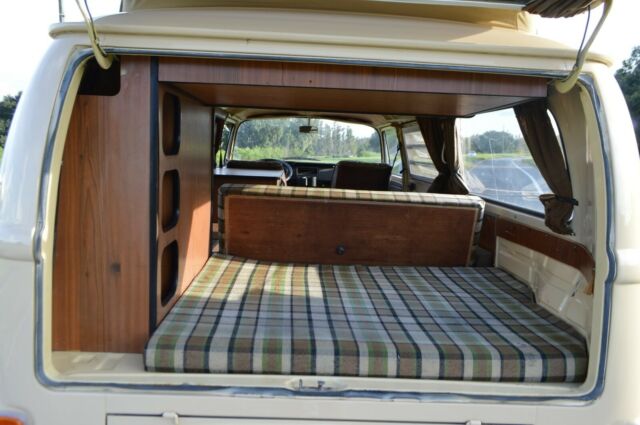 Volkswagen Bus/Vanagon 1978 image number 43