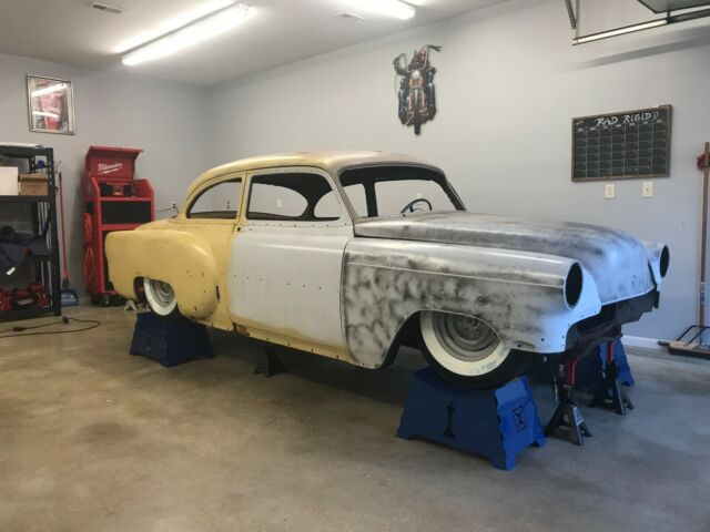 Chevrolet Bel Air/150/210 1954 image number 13