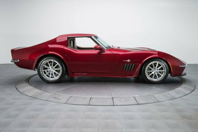 Chevrolet Corvette 1972 image number 9