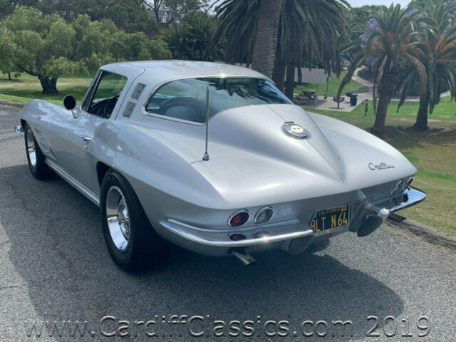 Chevrolet Corvette 1964 image number 11